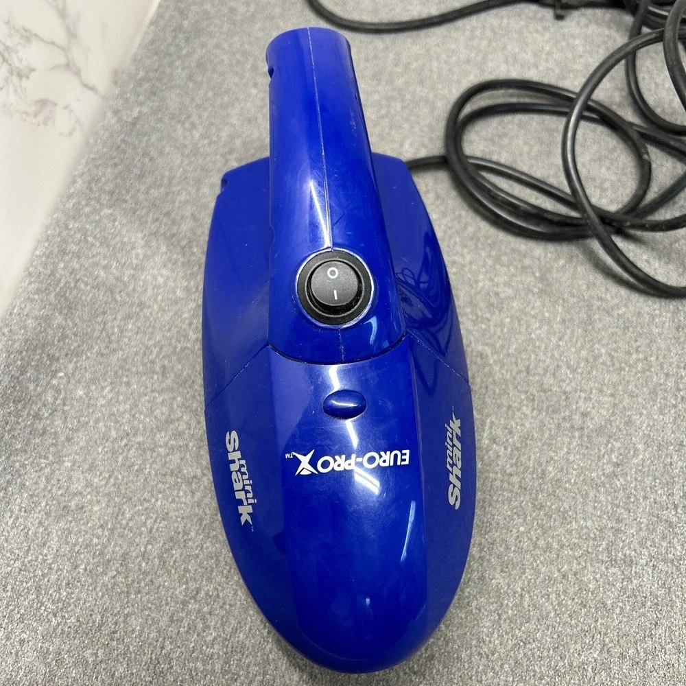 Mini Shark Euro-Pro Vacuum Cleaner Aspirateur 120V Model: EP031B, Mini Powerful!
